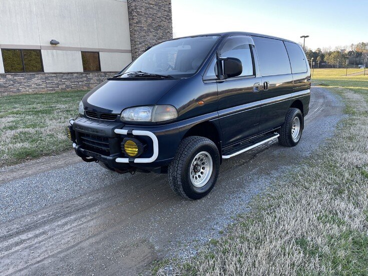 Thumbnail Photo undefined for 1995 Mitsubishi Delica